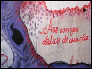 Graffiti em tapume, Praia do Cassino, 2008